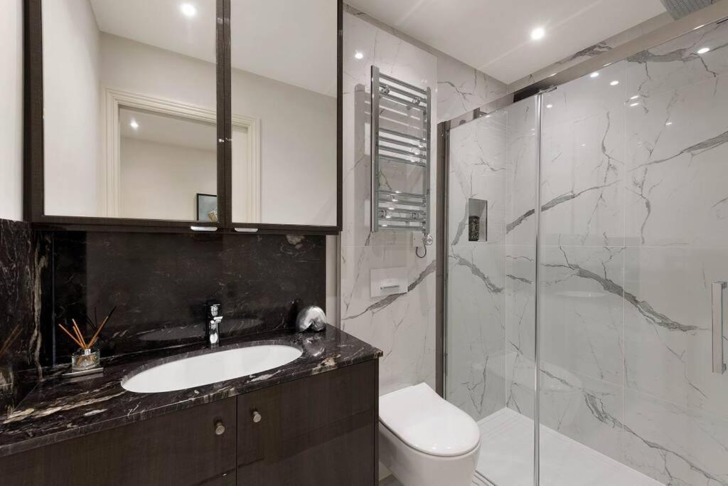 Wonderful Knightsbridge Apartment By Harrods 런던 외부 사진